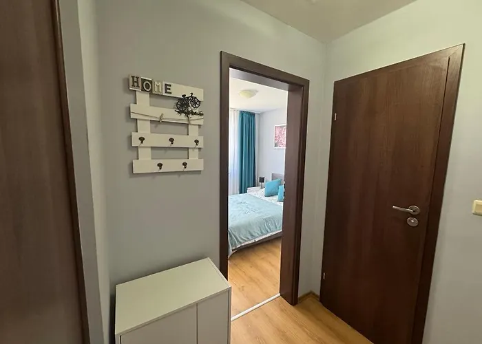 דירה 2-6 Royal Park בנסקו